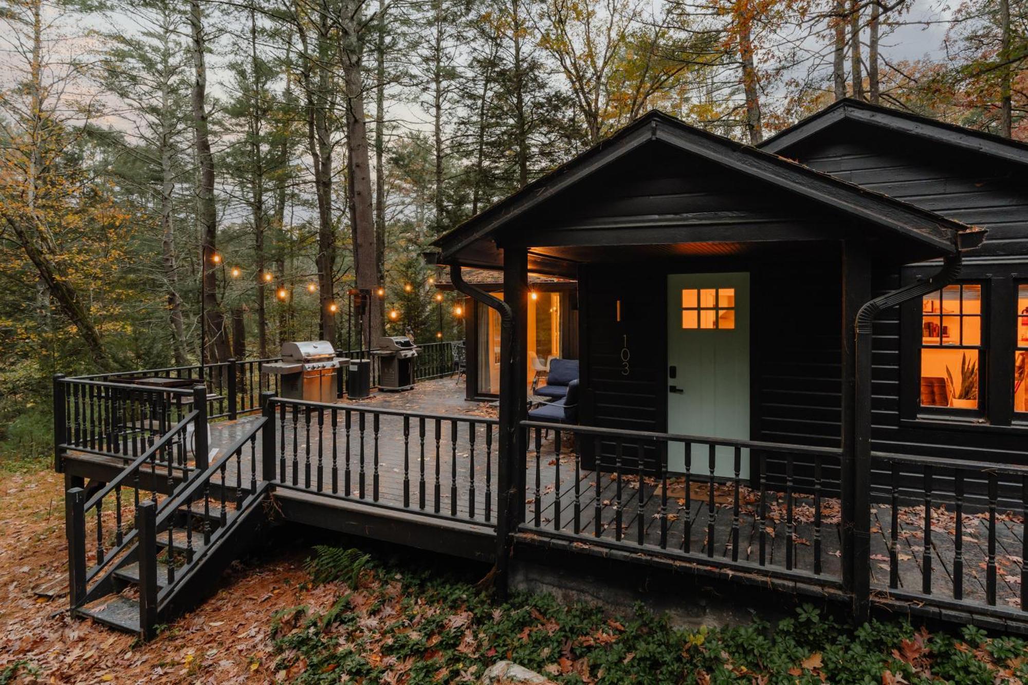 Waterfront With Deck, Grill And Fire Pit Shohola