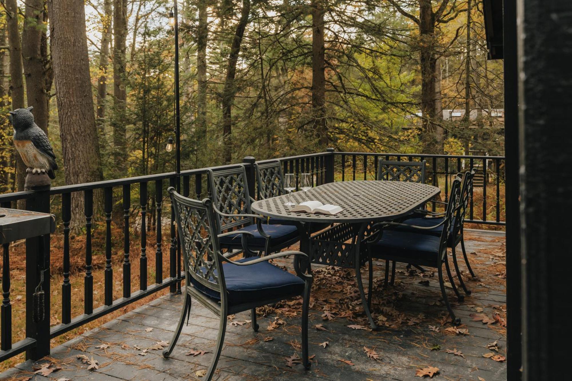 Waterfront With Deck, Grill And Fire Pit * Shohola